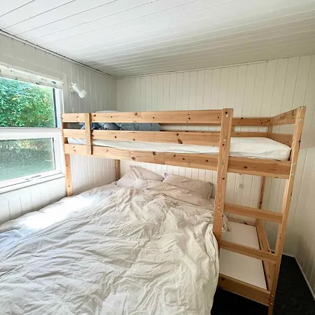 Charming Summer House On A Secluded Plot *